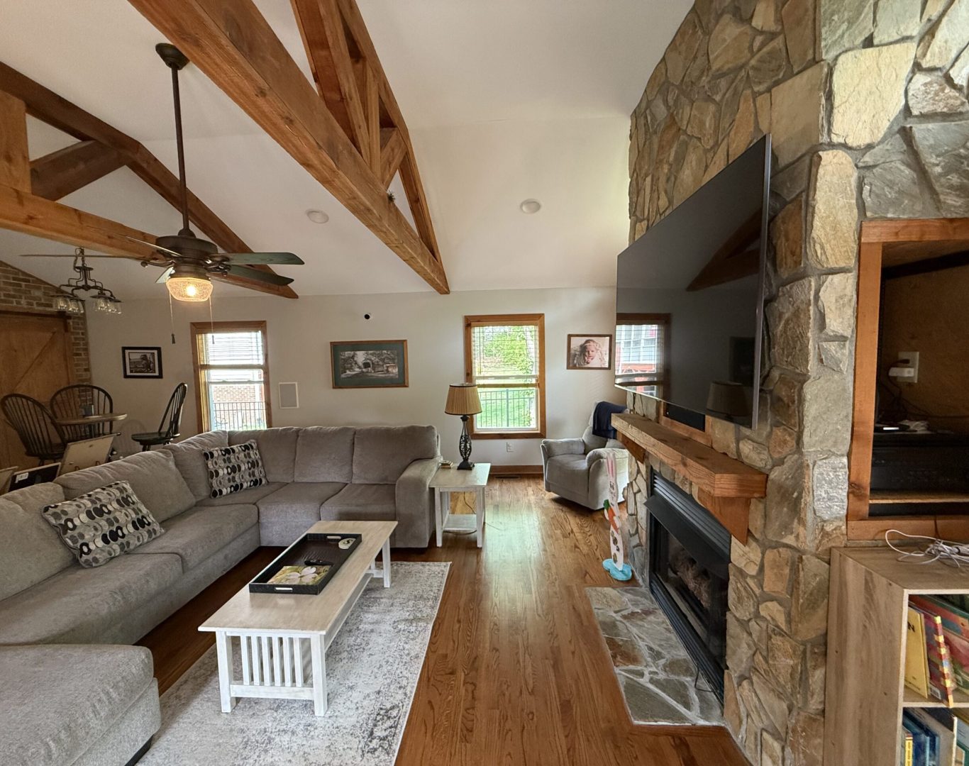 Professional house cleaning services in Raleigh NC living room